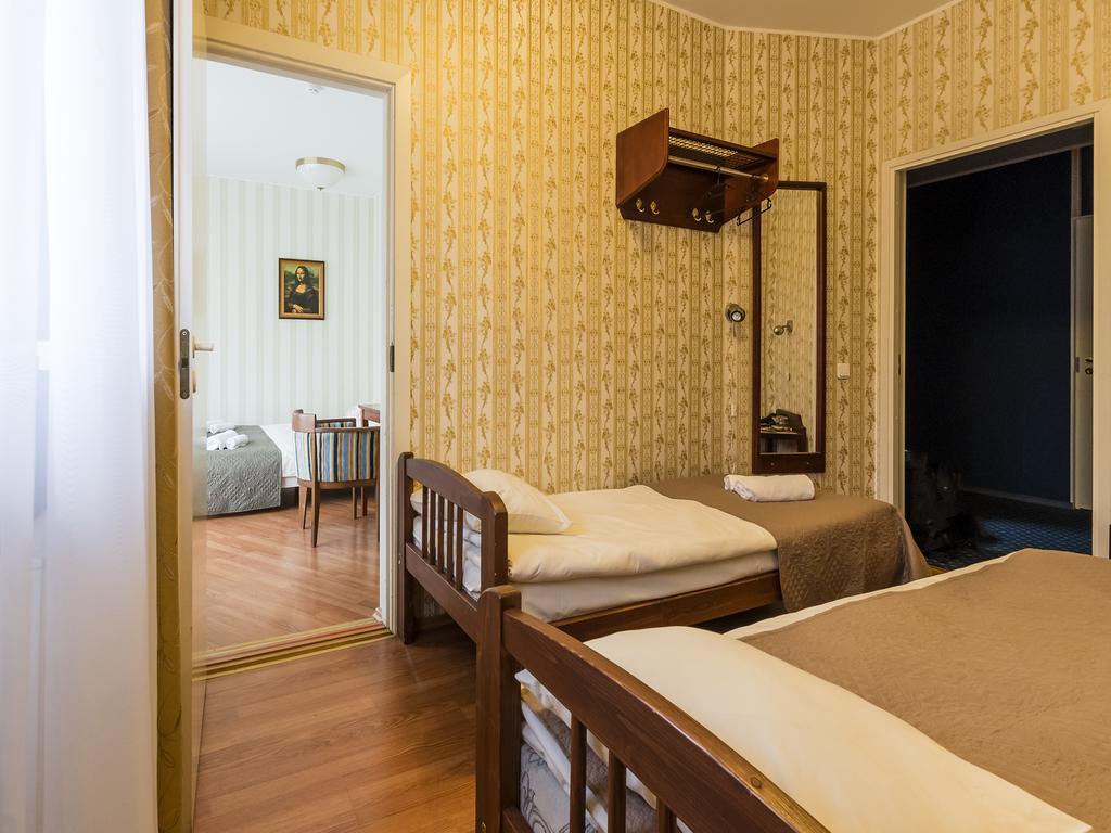 Humala Guest House Талин Екстериор снимка
